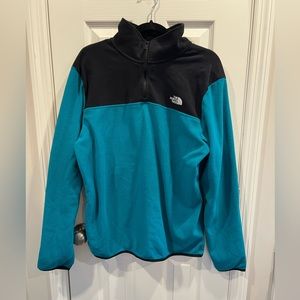 Men’s large North Face fleece pullover